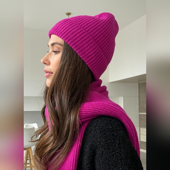 C by Bloomingdale's 100% Cashmere Rib Knit Scarf and Hat Set - Exclusive Bloomin - Picture 3 of 6